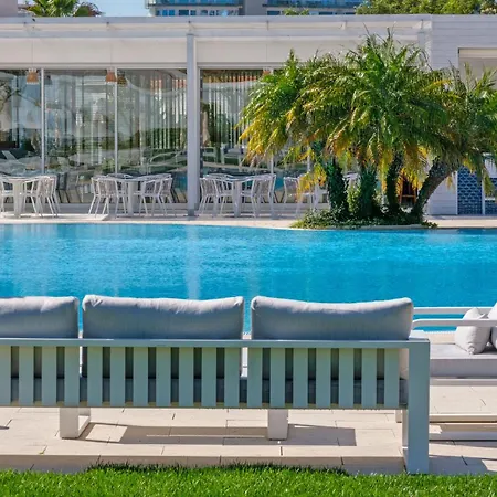 Malibu Foz - La Maison Younan Hotel