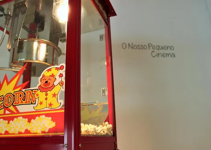 ホテル Malibu Foz - La Maison Younan 5*