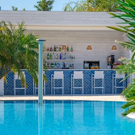 Hotel Malibu Foz - La Maison Younan