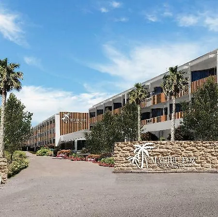 Malibu Foz - La Maison Younan Figueira da Foz