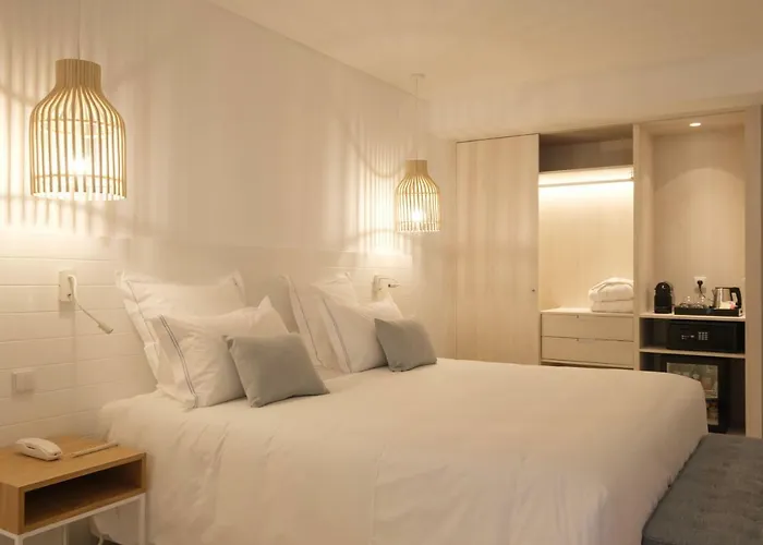 Malibu Foz - La Maison Younan