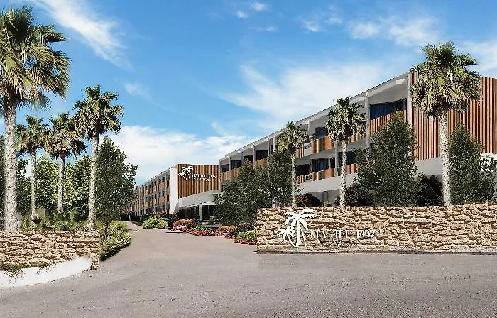 Malibu Foz - La Maison Younan Figueira da Foz